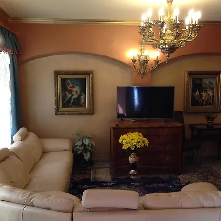 Royal Ground Floor - 100 M² *