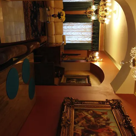 Royal Ground Floor - 100 M² Apartamento Teplice